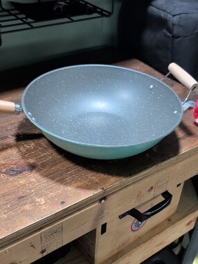 Non-Branded Turquoise Nonstick Wok Pan with Wooden Handles